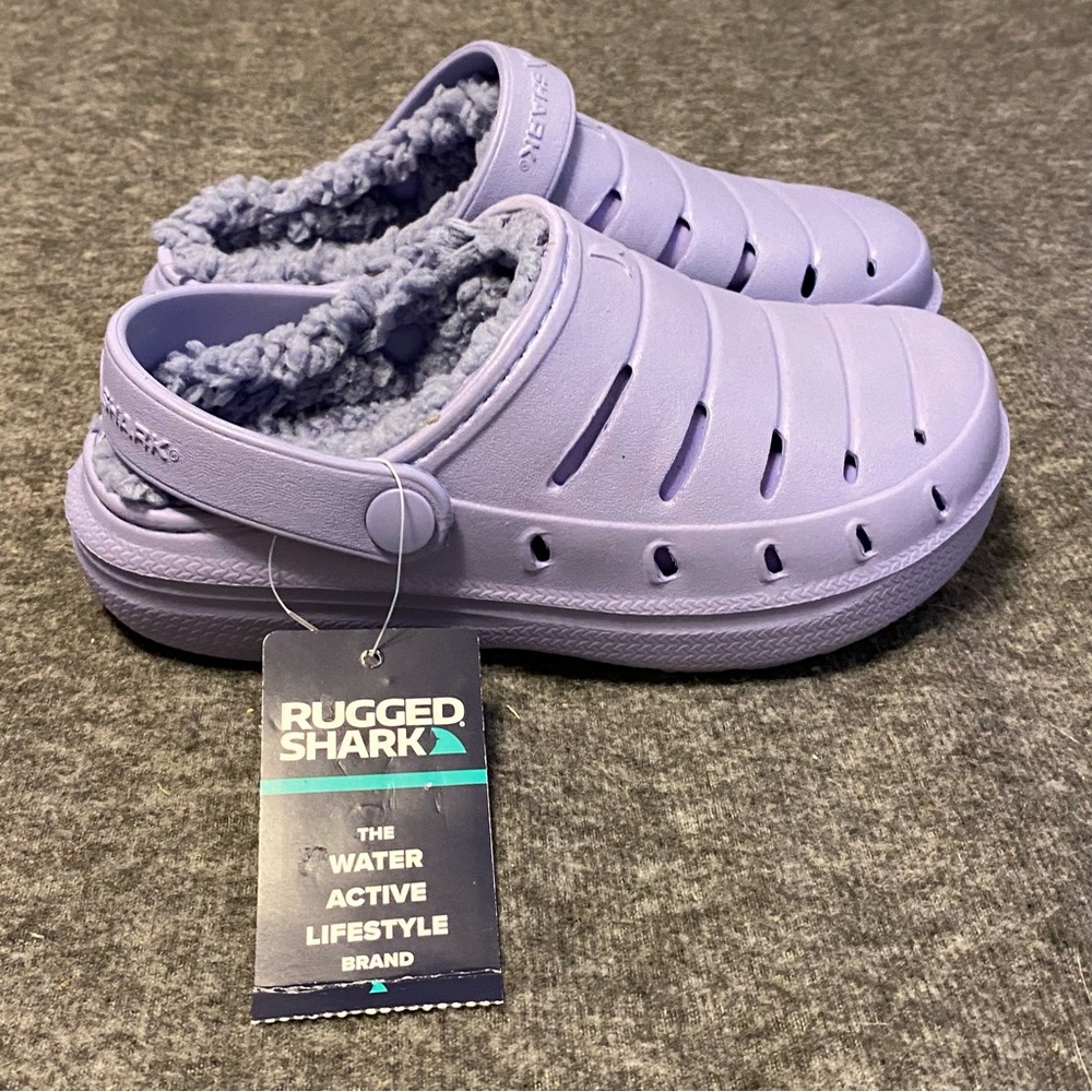 Rugged Shark Girls Size 13 Purple Lined Clogs Durable Versatile‎ Comfortable New